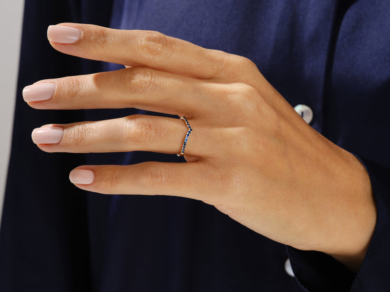 Chevron Garnet Birthstone Ring