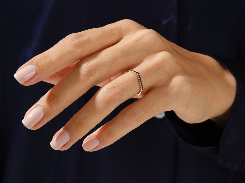 Chevron Emerald Birthstone Ring